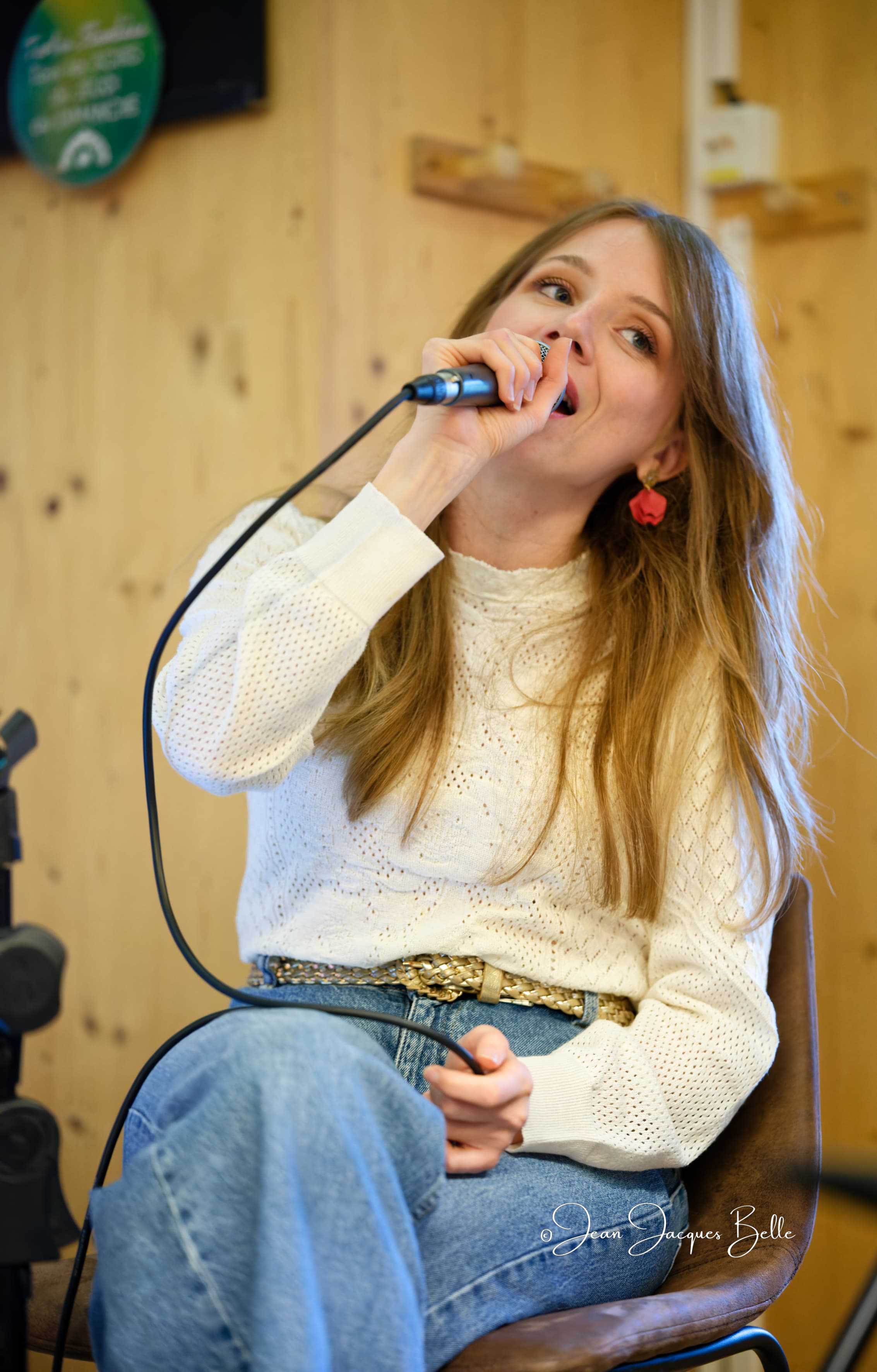 Camille — Velvet Canopée